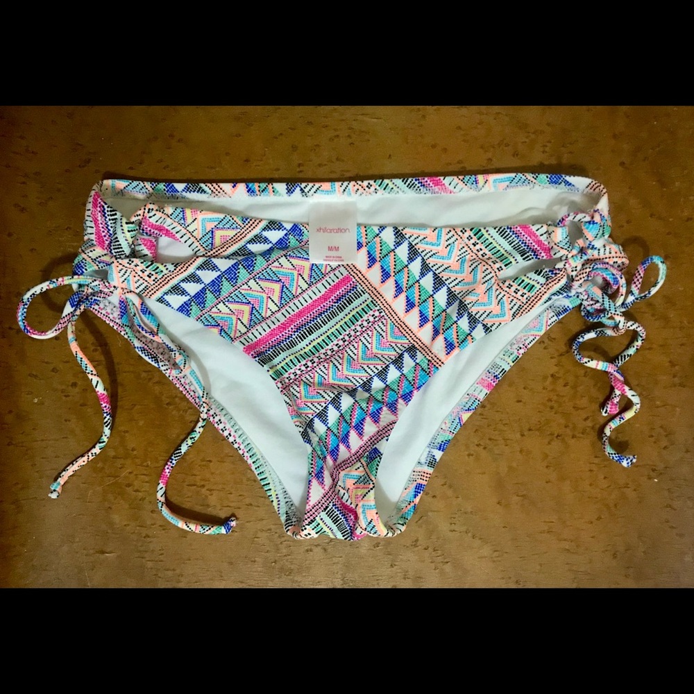 xhilaration medium swimsuit bottom
